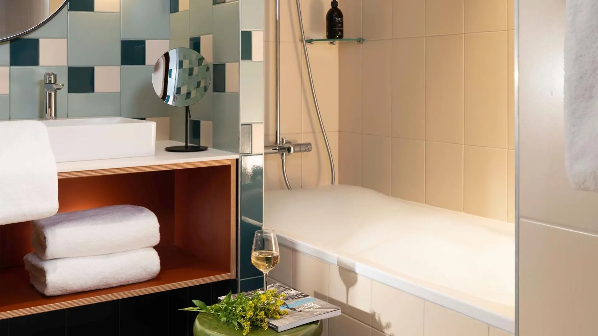 Yuna Montmartre - Aparthotel París Francia