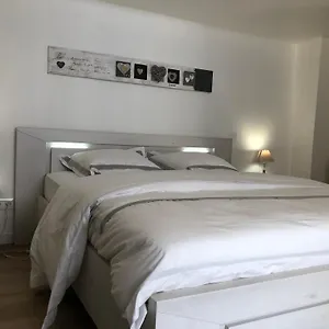  Apartment Nuitees Aixoises France