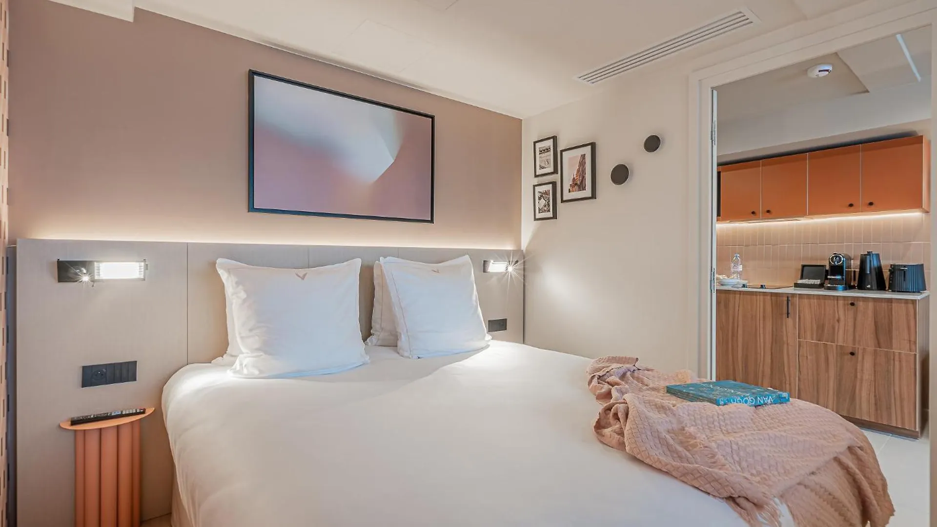 Yuna Montmartre - Aparthotel Париж