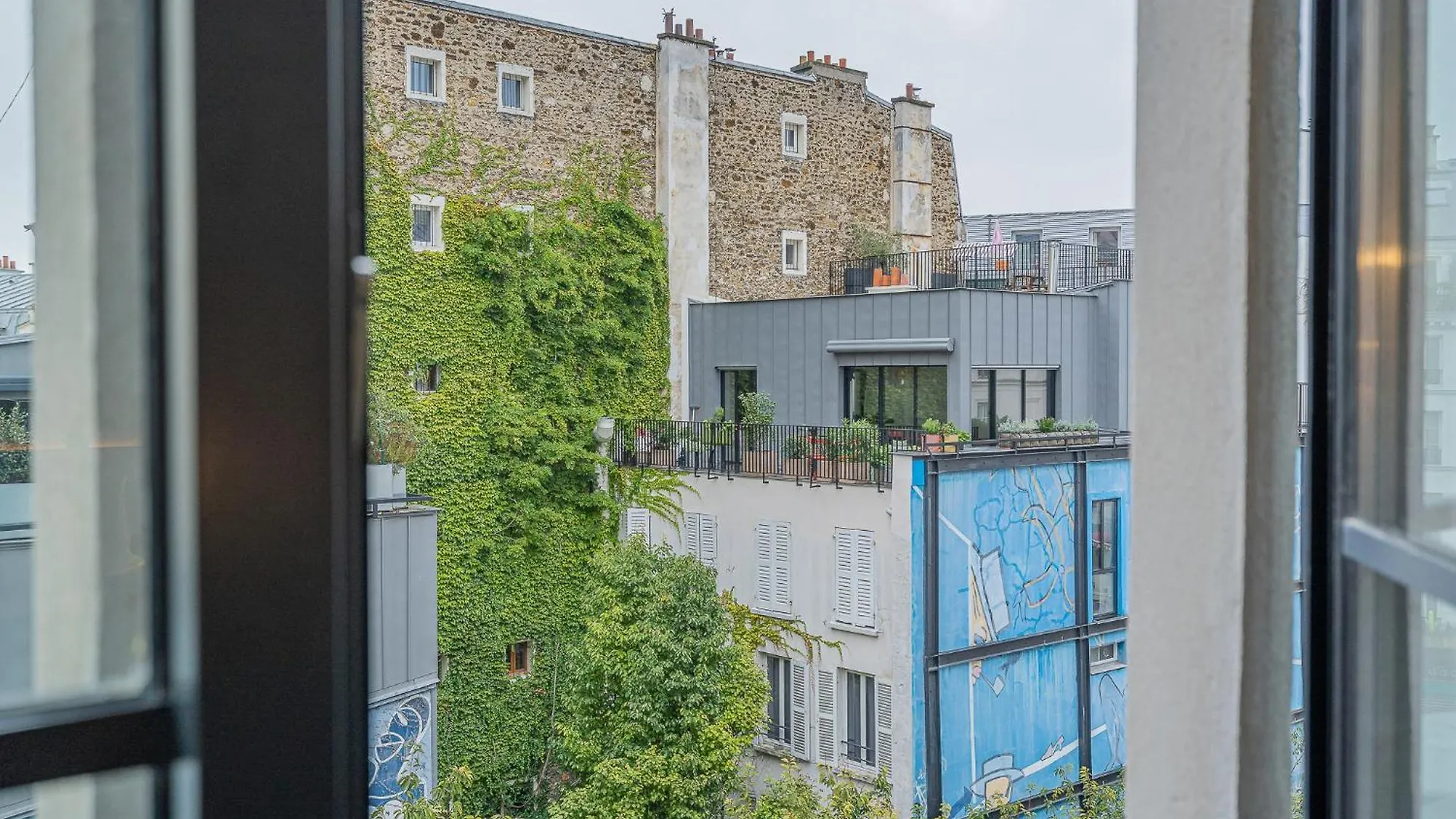 Yuna Montmartre - Aparthotel Париж 4*,  Франция