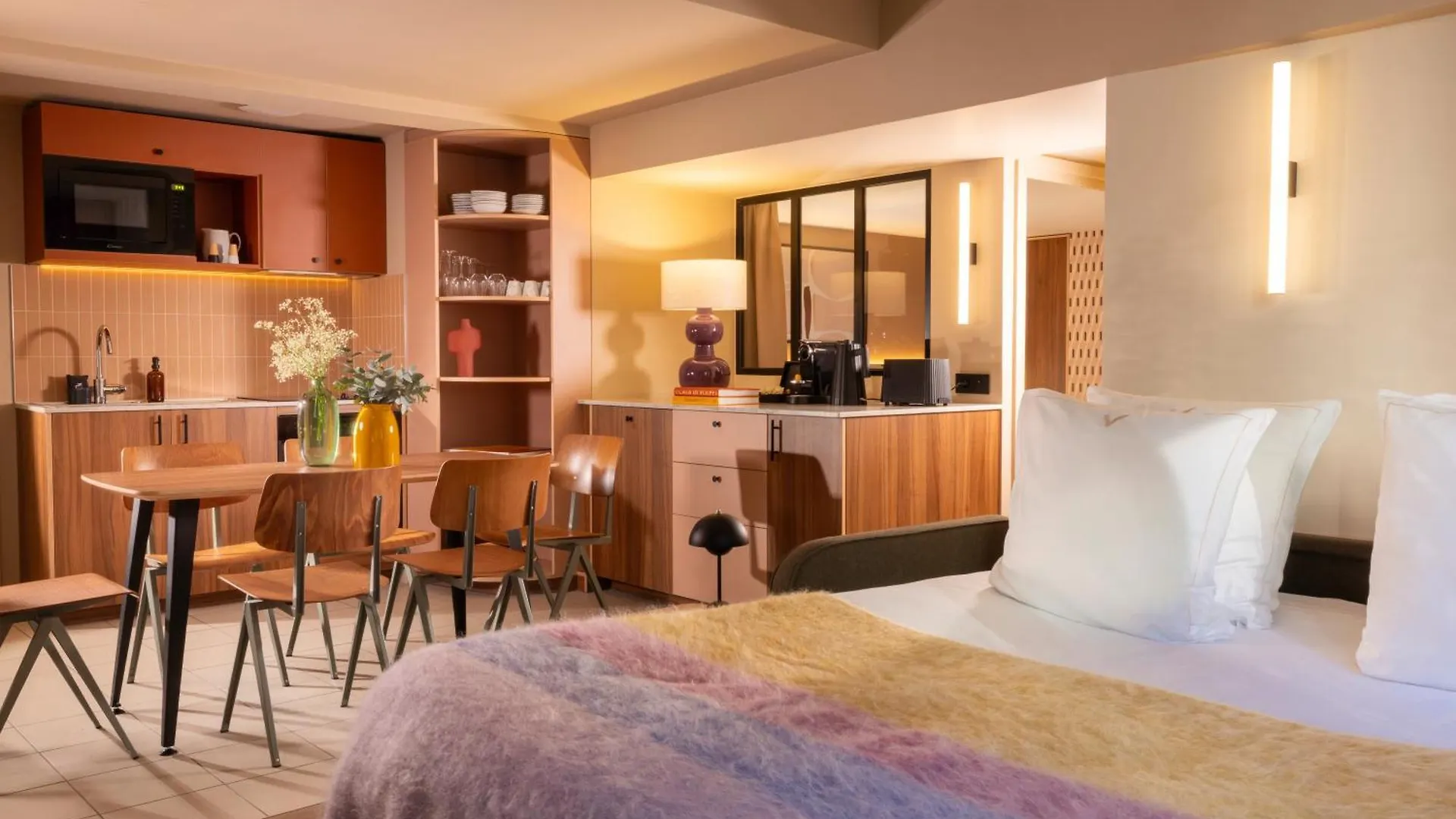 Yuna Montmartre - Aparthotel Paris
