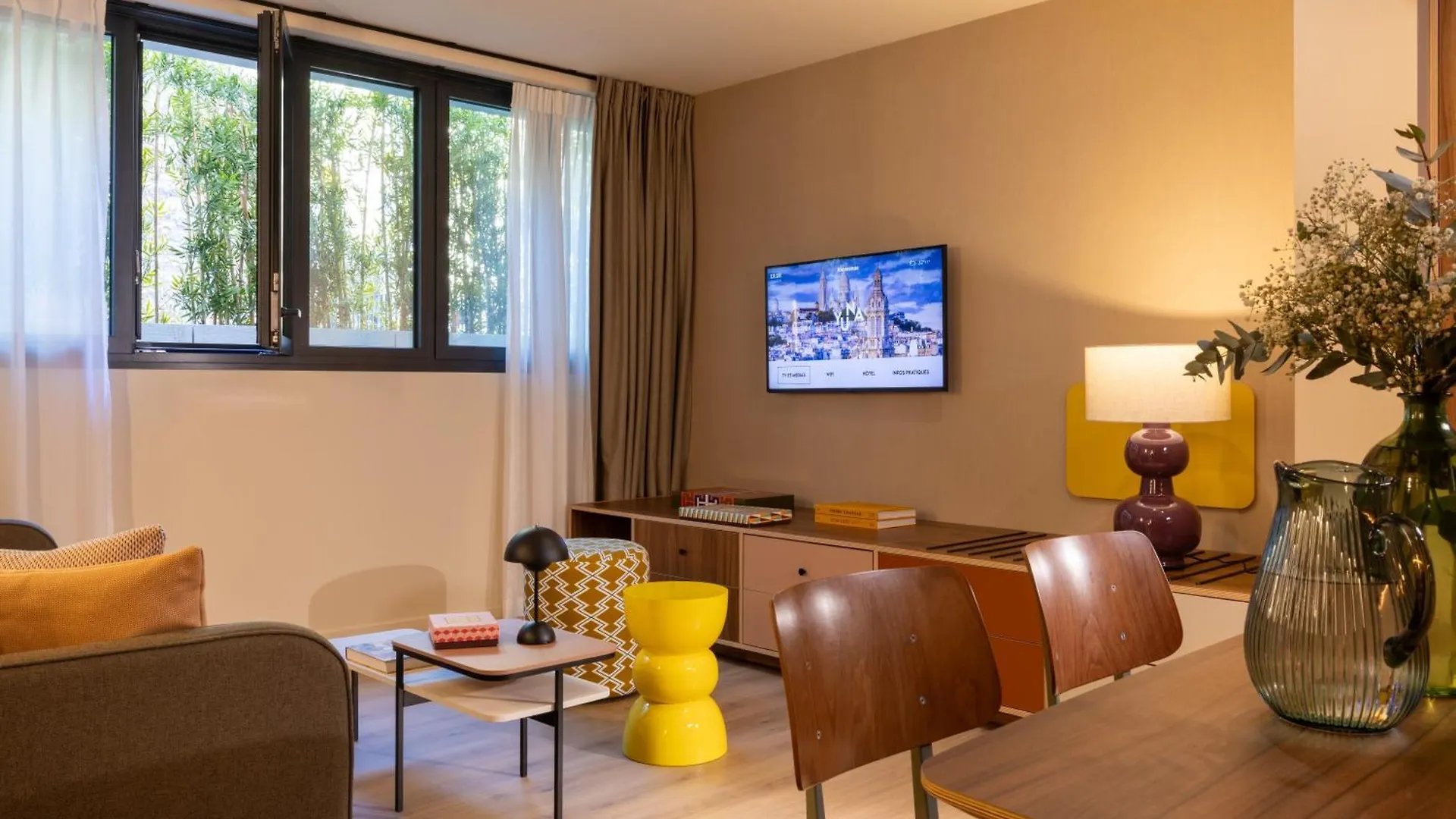 Yuna Montmartre - Aparthotel Paris
