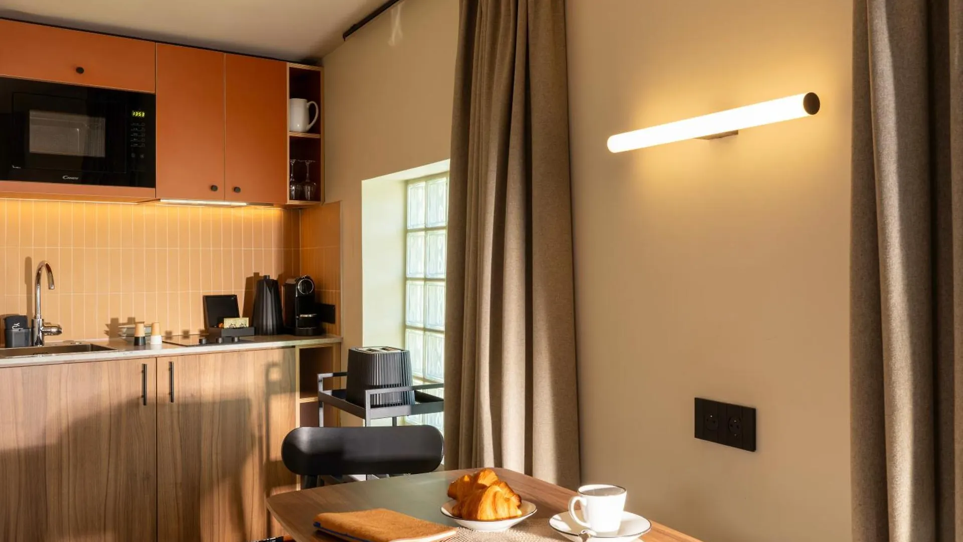 Yuna Montmartre - Aparthotel Paris